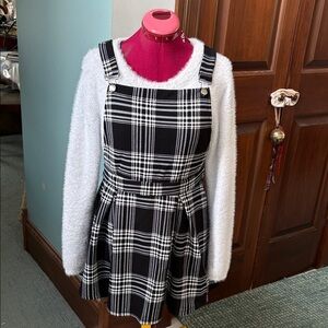 Black & White Plaid Pinafore Dress fully adjustable straps Overalls Dress
Size M